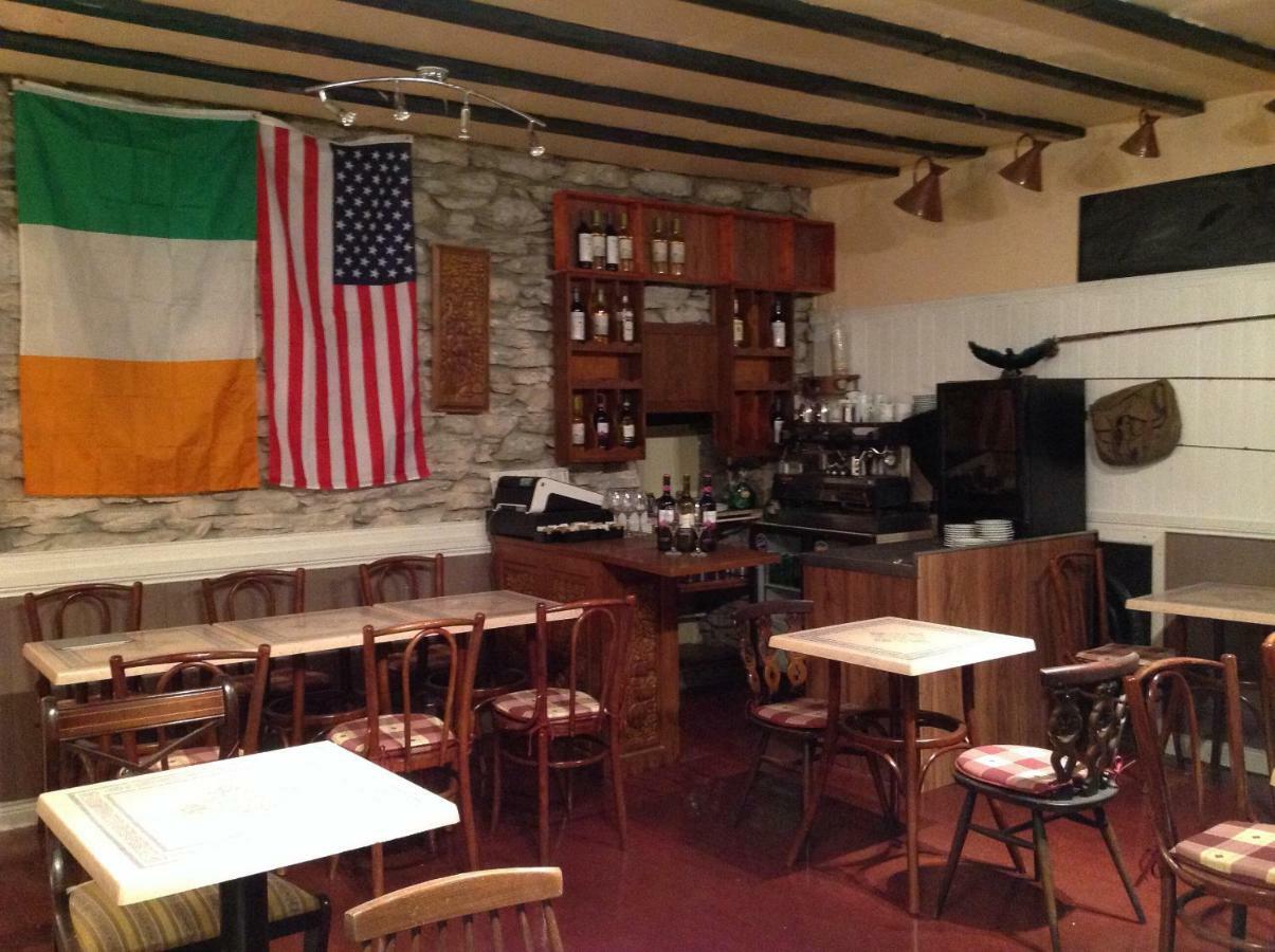 Sheehans On Main Street Kenmare Buitenkant foto