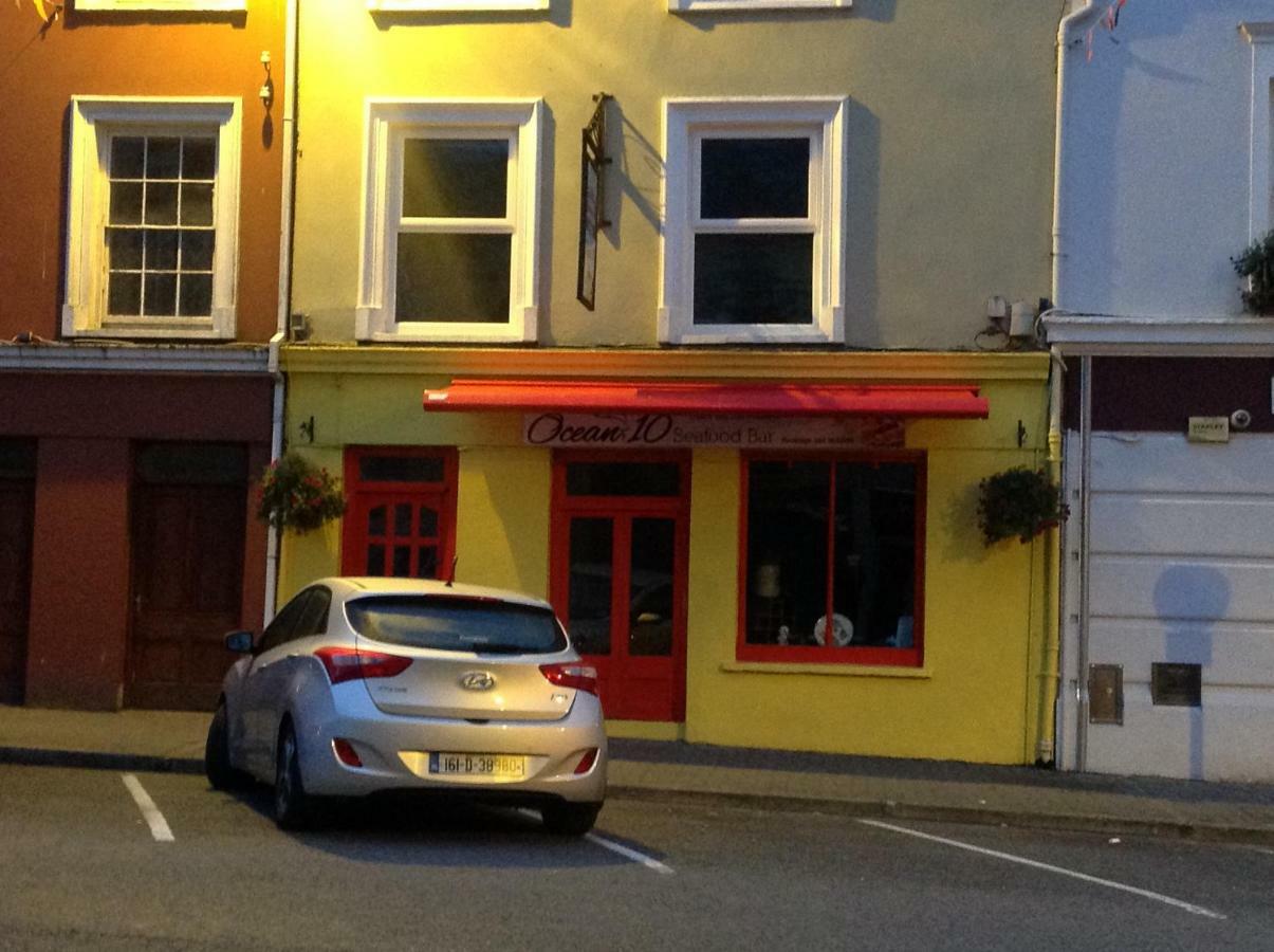Sheehans On Main Street Kenmare Buitenkant foto
